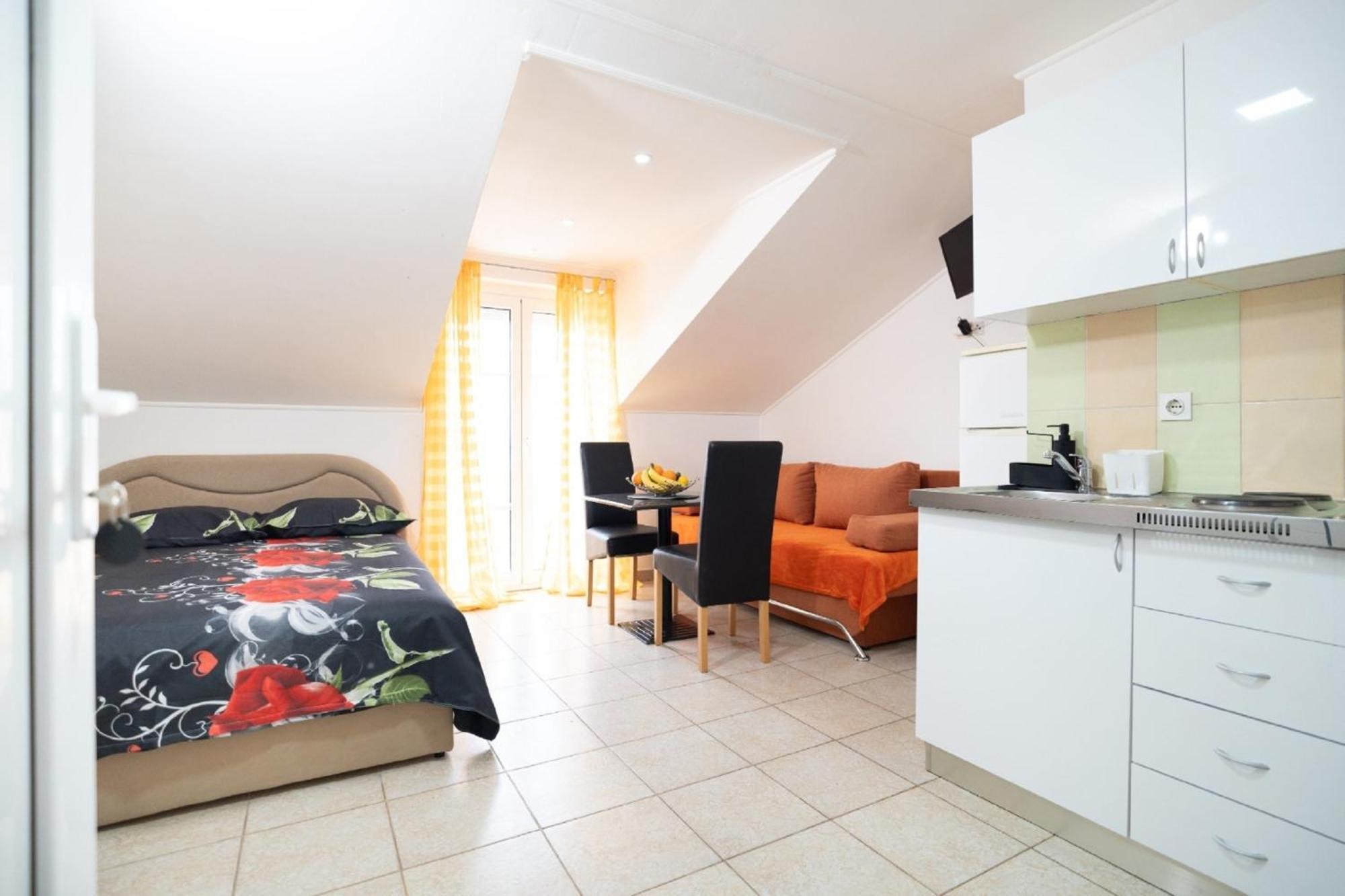 Apartments Milic Gornji Karin Ngoại thất bức ảnh